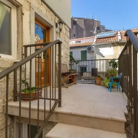 Apartment Rusticus Domus