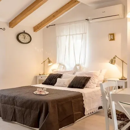Apartament Rusticus Domus *